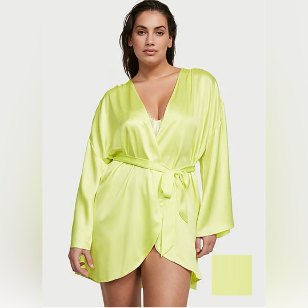 Victoria Secret Satin Short Robe - M/L - Yellow - NWT